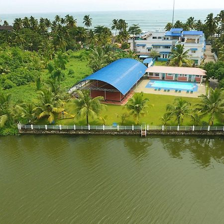 Blue Waters Cherai Cherai Beach Esterno foto