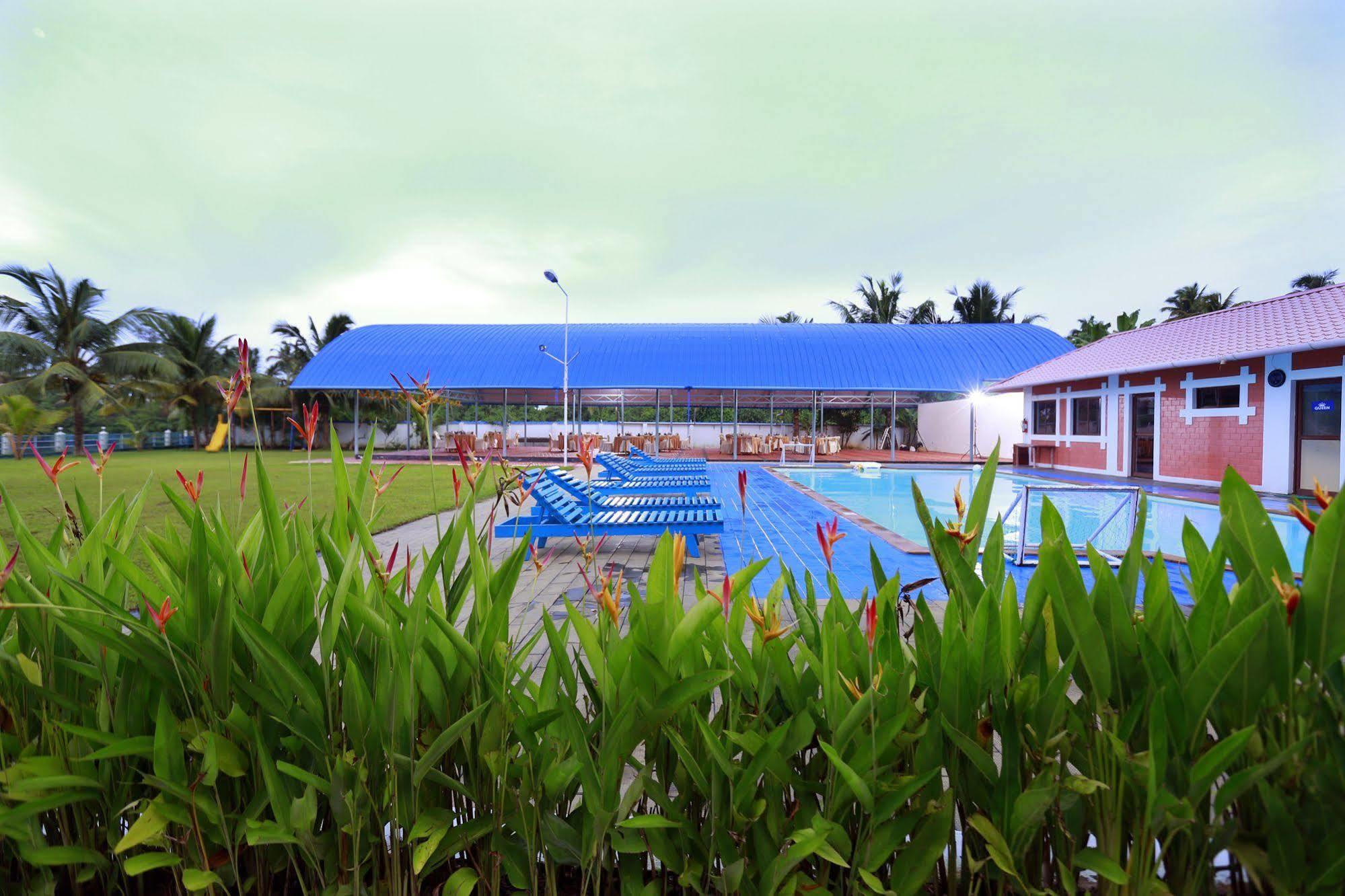 Blue Waters Cherai Cherai Beach Esterno foto